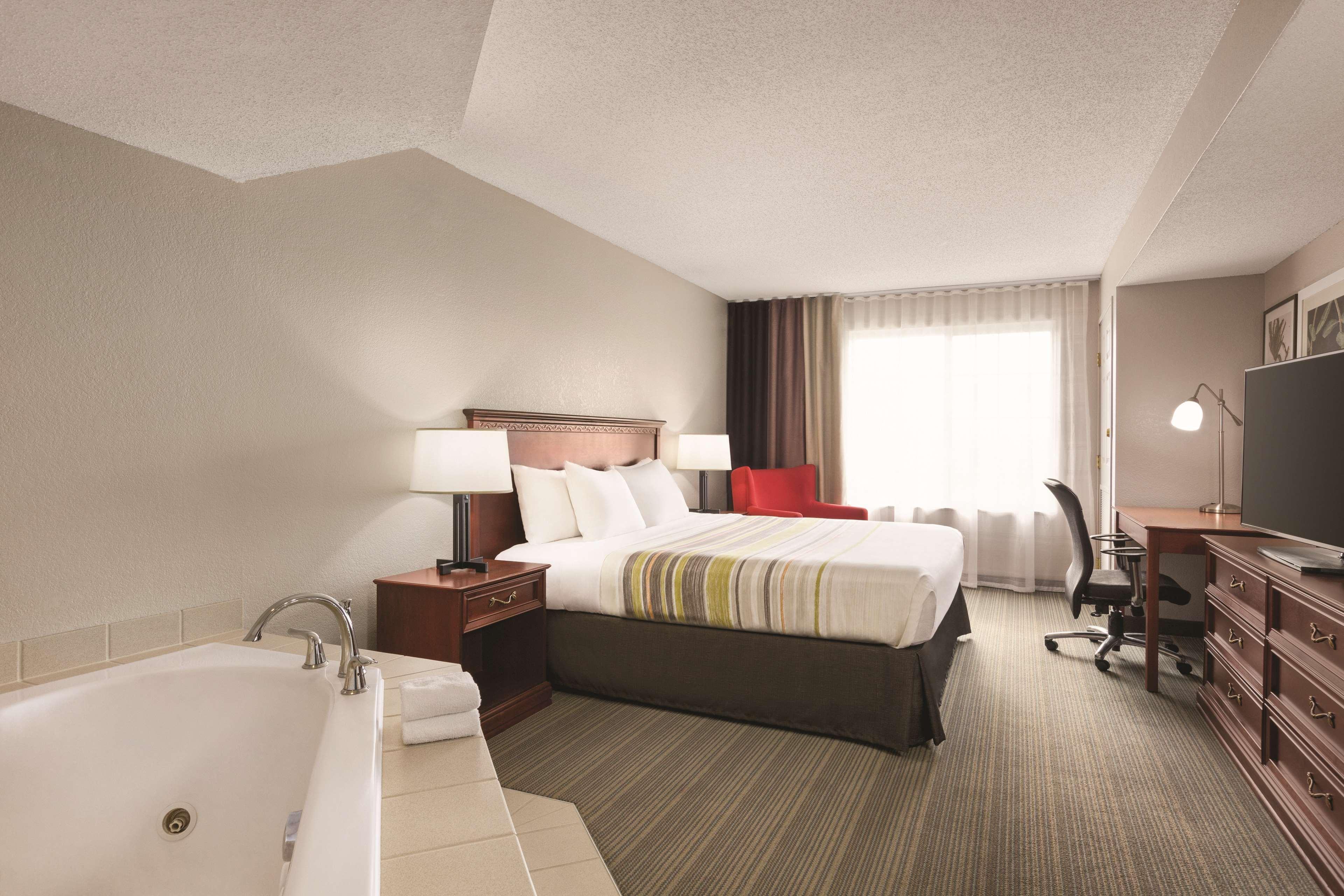 Country Inn & Suites By Radisson, Willmar, Mn Εξωτερικό φωτογραφία