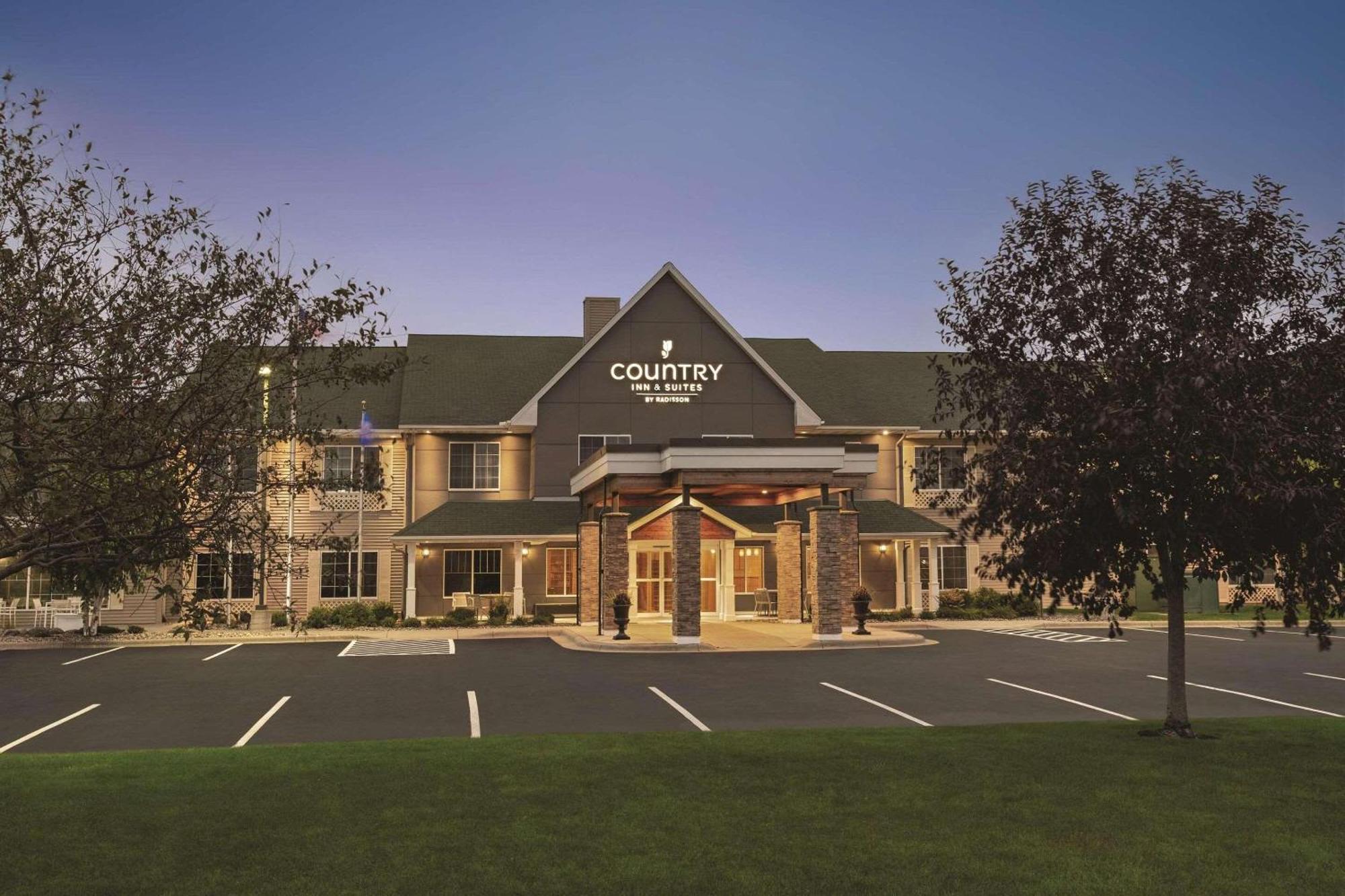 Country Inn & Suites By Radisson, Willmar, Mn Εξωτερικό φωτογραφία